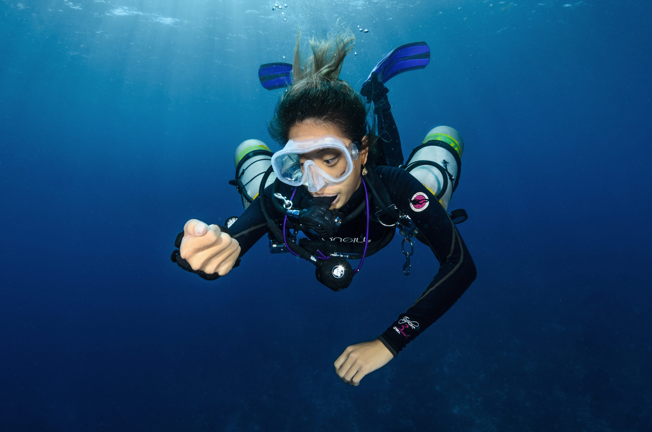 sidemount diver